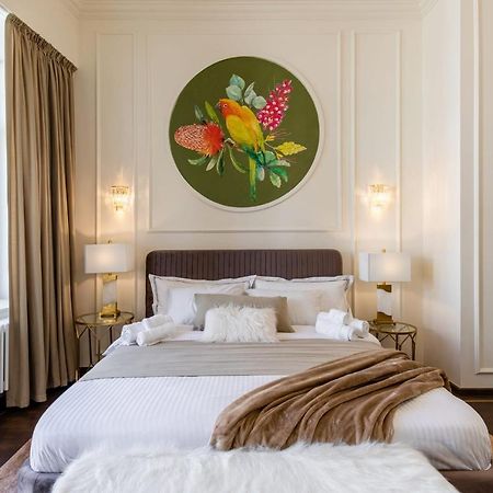 Holt Old Town Luxury Suites With Balcony Bucharest Exterior photo
