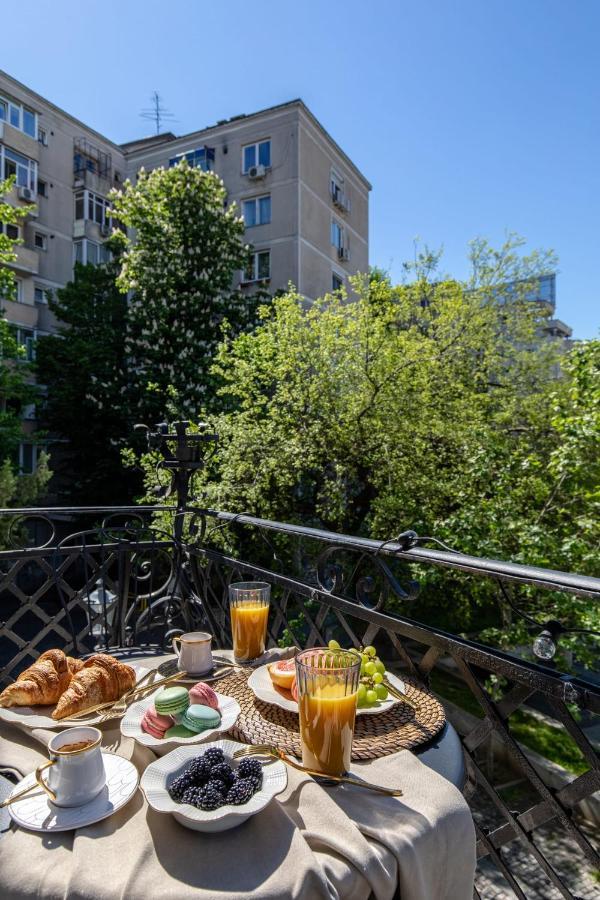 Holt Old Town Luxury Suites With Balcony Bucharest Exterior photo